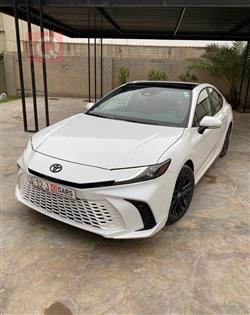 تۆیۆتا کامری